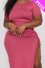 Load image into Gallery viewer, Midi plus size dress
